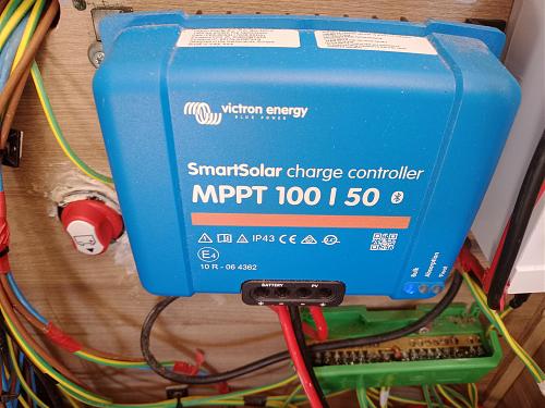 CONSULTA MPPT 100/50 SMART SOLAR CHARGE VICTRON-img_20250208_132231.jpg